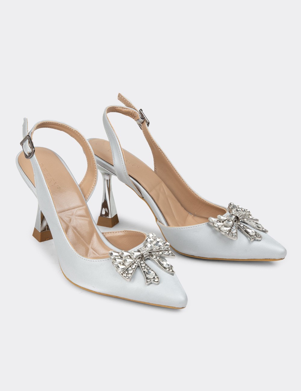 Silver Pumps - K0071ZGMSM01