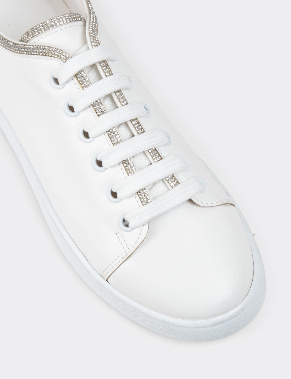 White Sneakers - K0600ZBYZC01