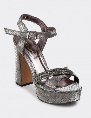 Platinum Pumps - K2026ZPLTM01