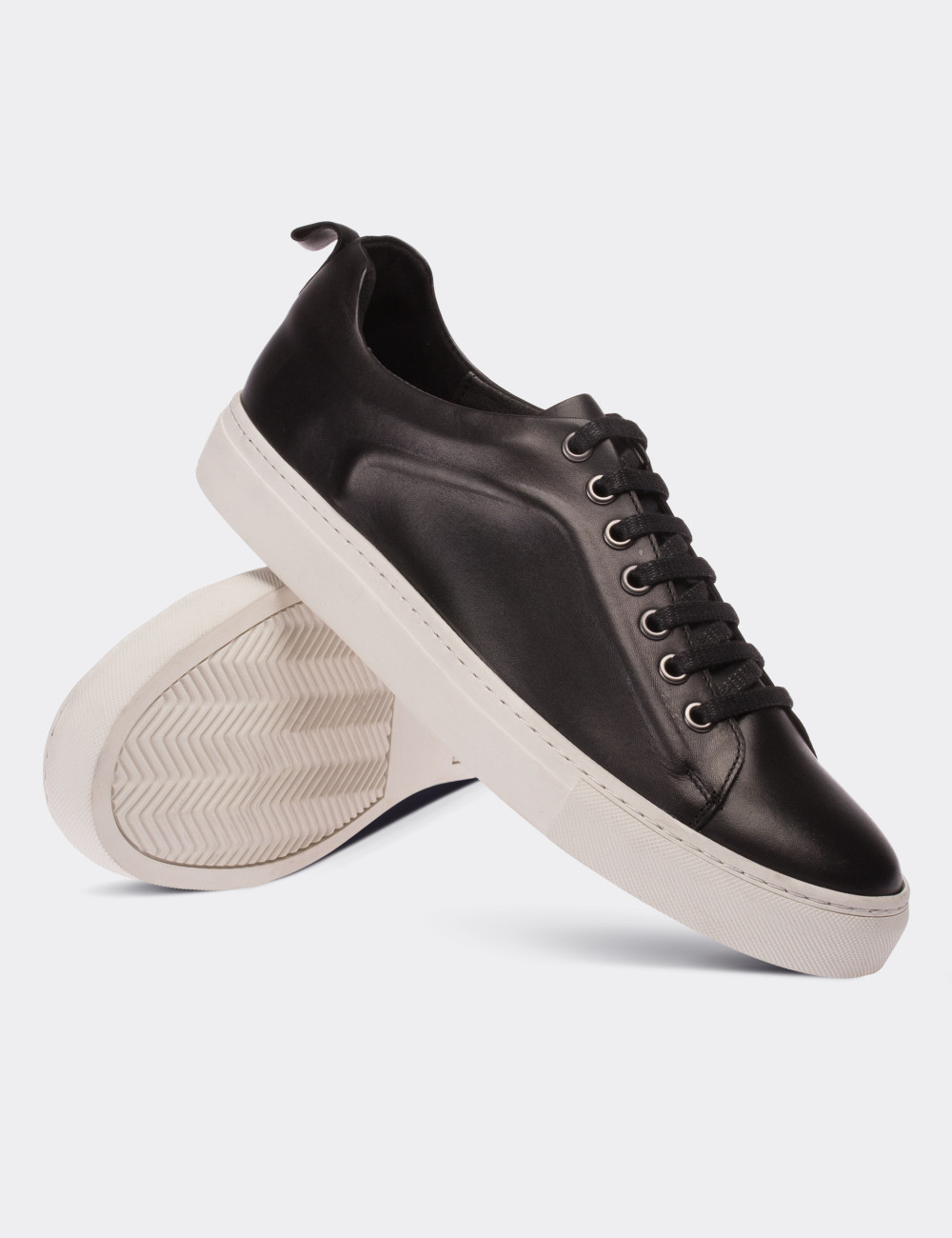 Black  Leather Sneakers - 01669MSYHC02