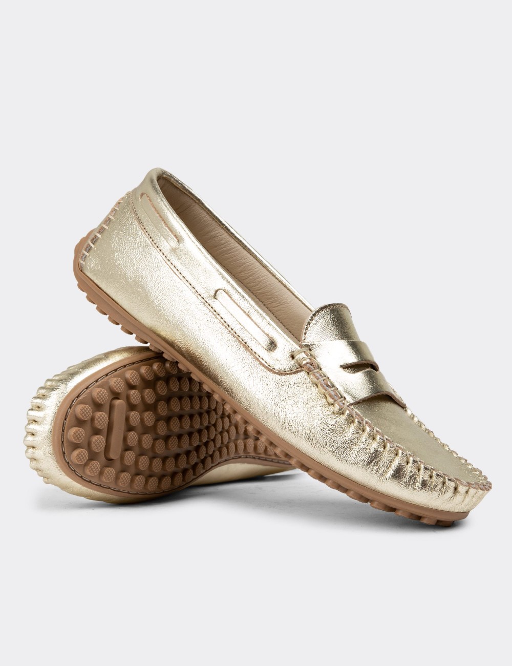 Gold Leather Driving Shoes - SW100ZALTC01