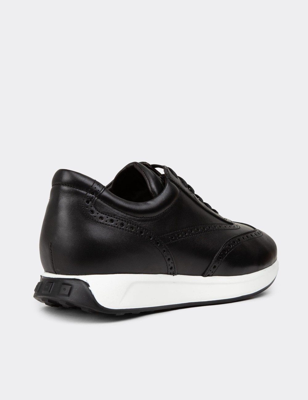 Black Leather Sneakers - 00750MSYHE11