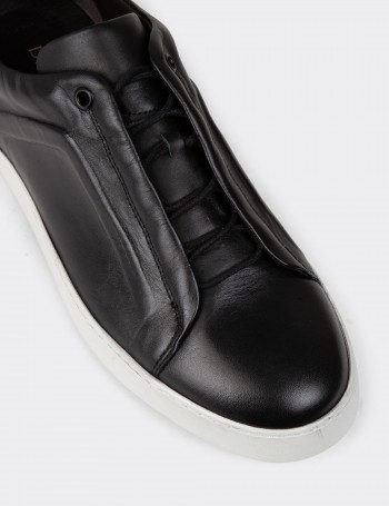 Black Leather Sneakers - 01831MSYHC02