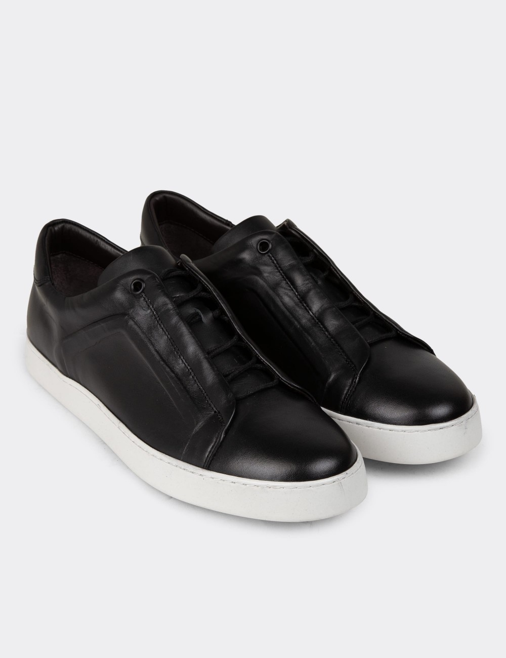 Black Leather Sneakers - 01831MSYHC02