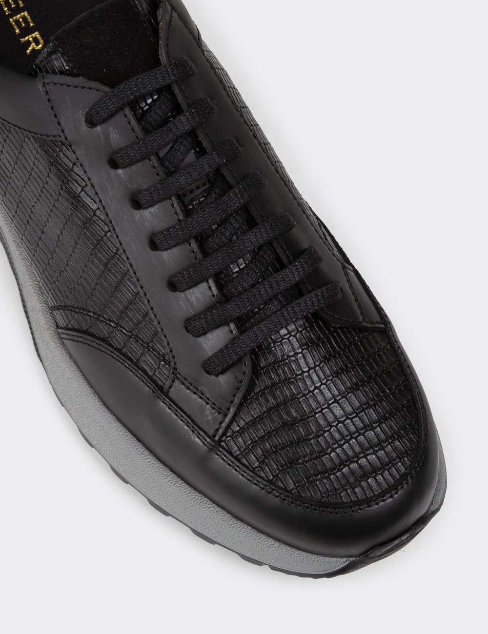 Black Leather Sneakers - 01984MSYHE04