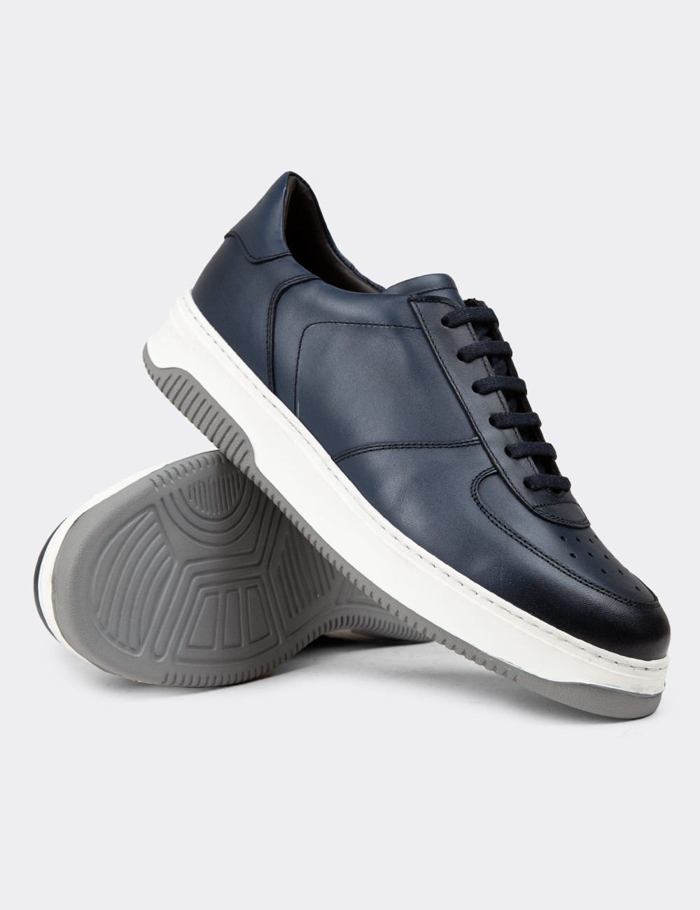 Navy Leather Sneakers - 01965MLCVE05