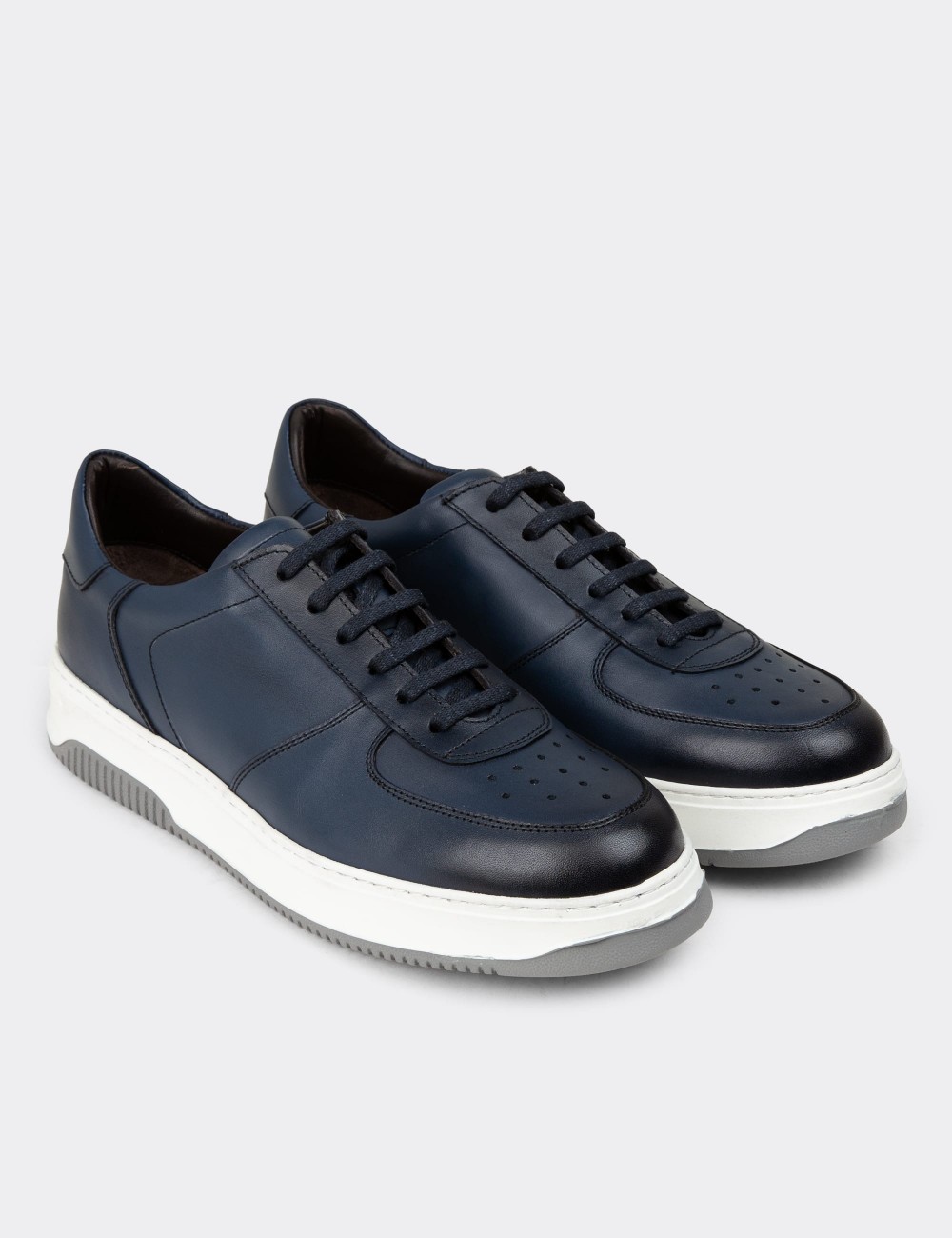 Navy Leather Sneakers - 01965MLCVE05