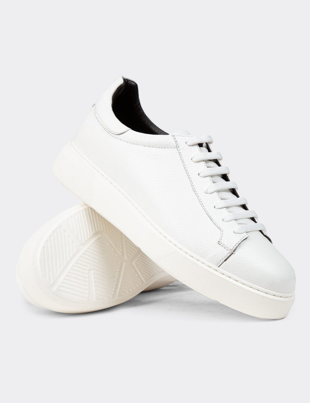 White Leather Sneakers - 01954MBYZE03