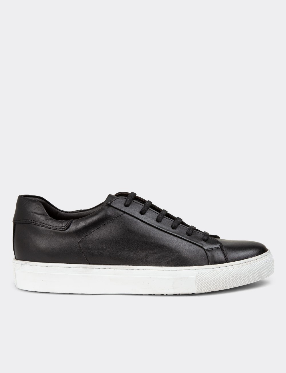 Black Leather Sneakers - 01829MSYHC12