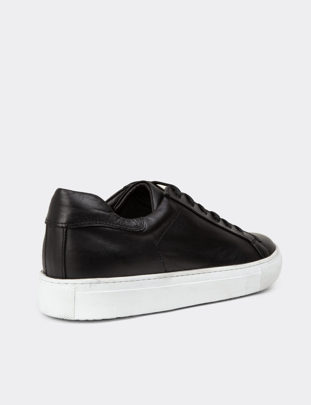 Black Leather Sneakers - 01829MSYHC12