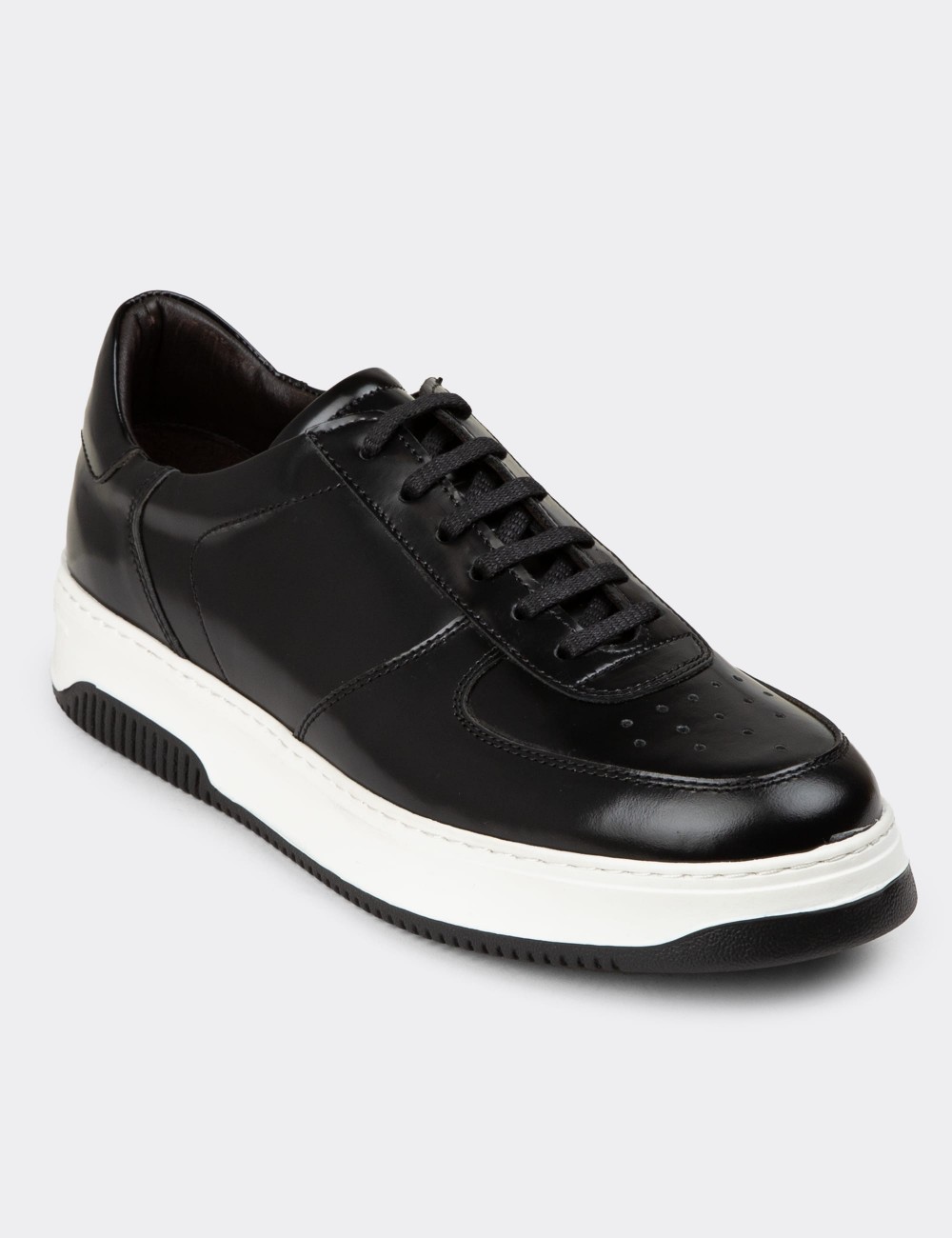 Men's Black Leather Sneakers - 01965MSYHE09