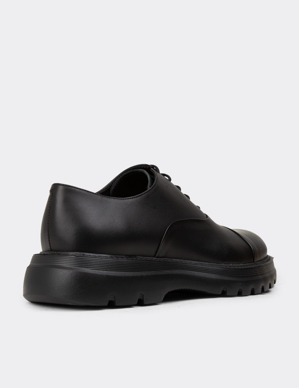 Men's Black Leather Lace-Up Footwear - 01026MSYHE25