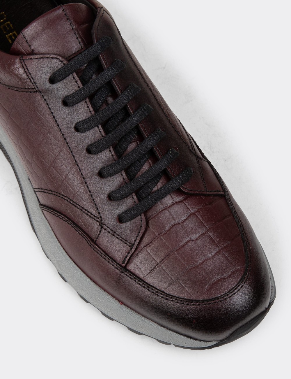 Men's Burgundy Leather Sneakers - 01984MBRDE03