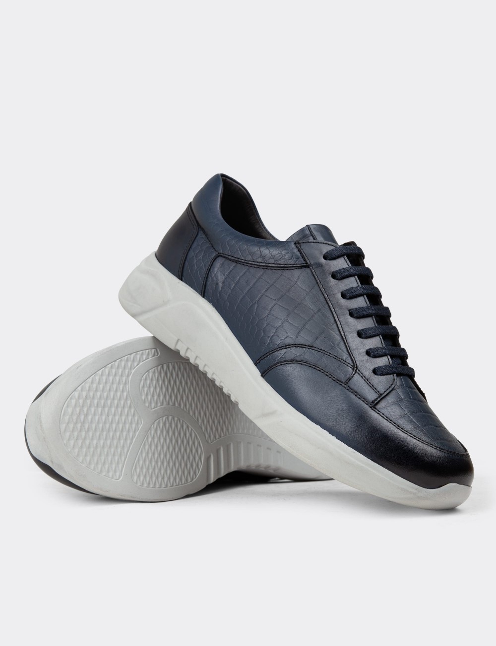 Men's Navy Leather Sneakers - 01984MLCVE03