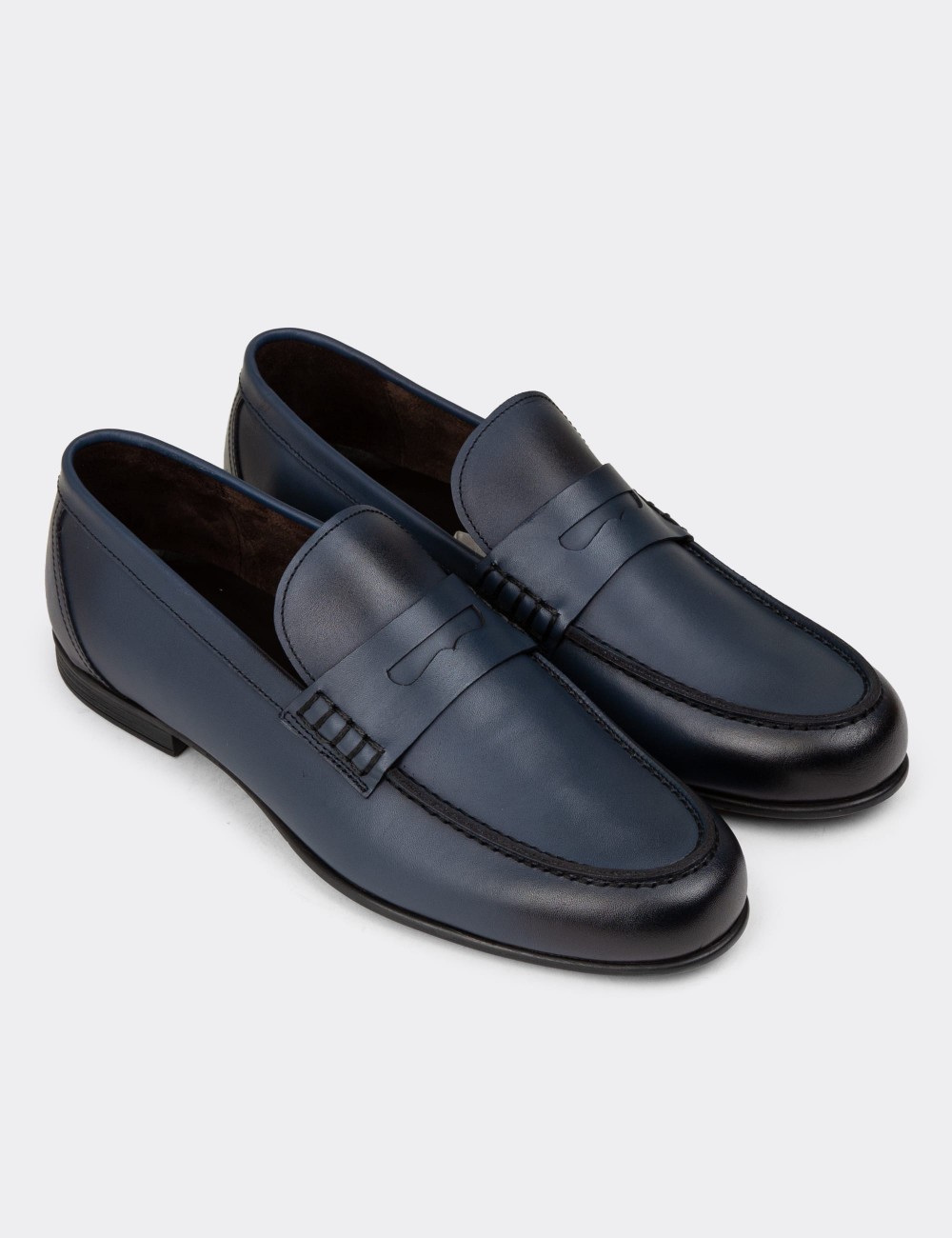 Men's Navy Leather Moccasins - 01538MLCVC03