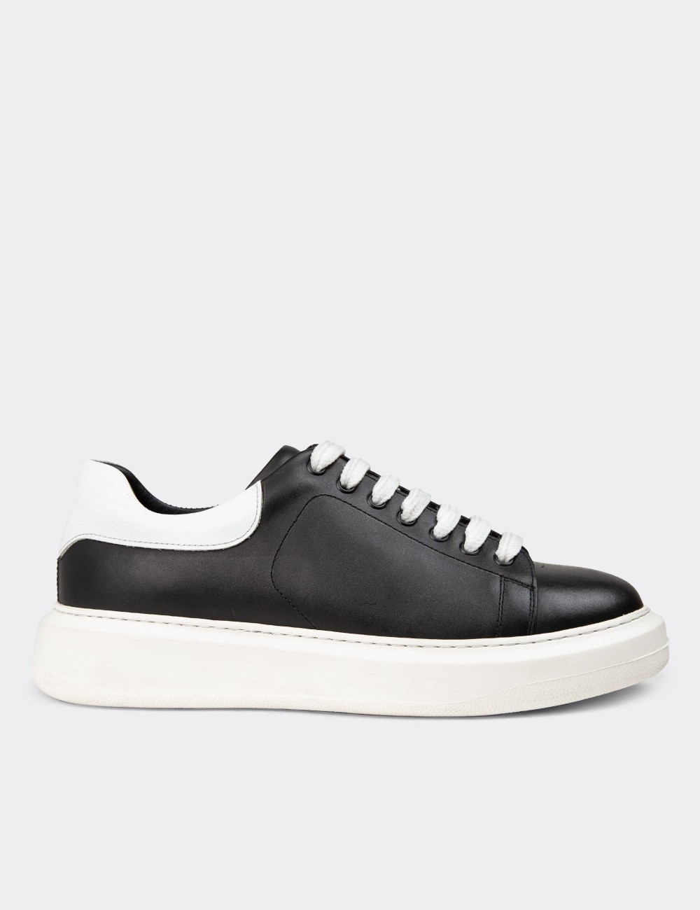 Men's Black Leather Sneakers - 01990MSYHP02