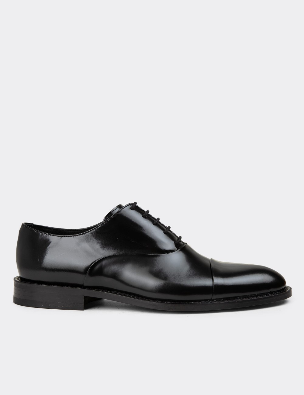 Men's Classic Black Leather Shoes - 01026MSYHM07