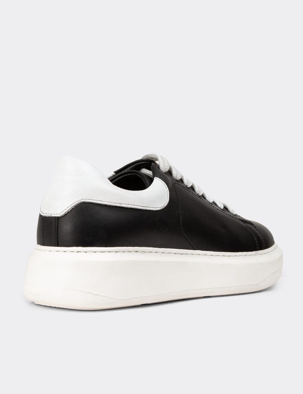 Women's Black Leather Sneakers - 01991ZSYHP01