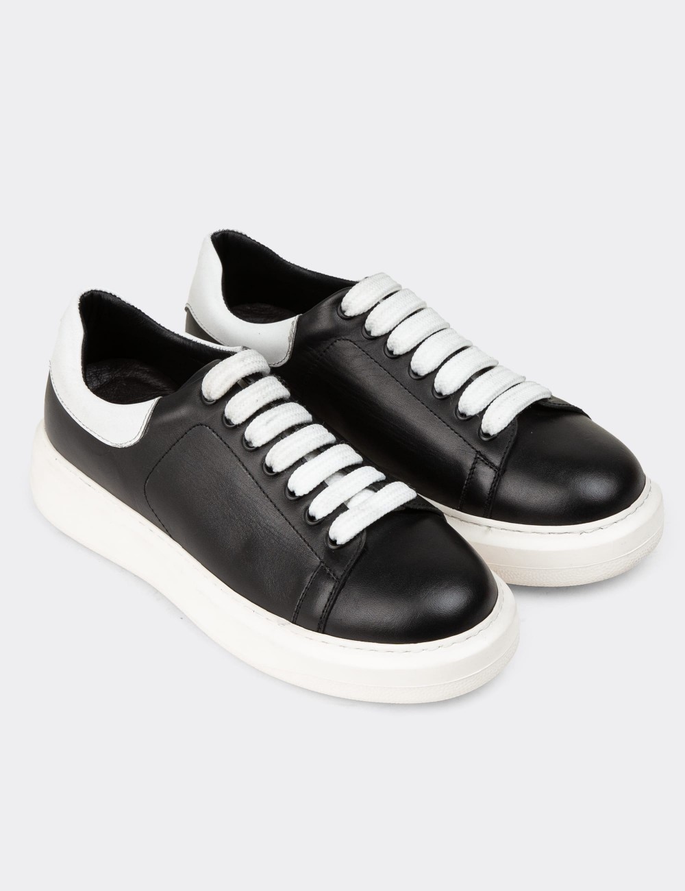 Women's Black Leather Sneakers - 01991ZSYHP01