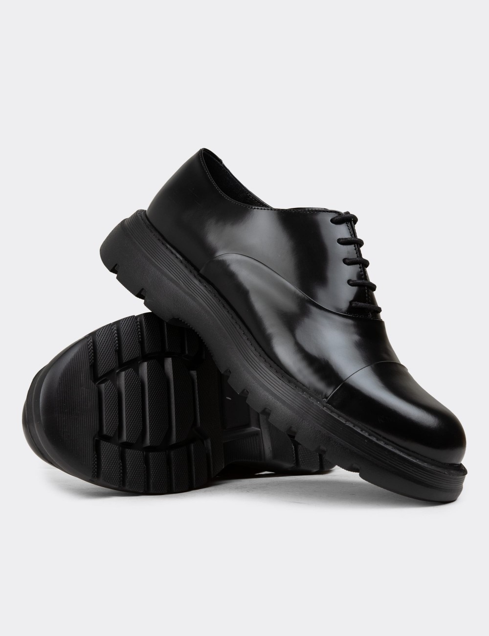 Men's Black Leather Lace-up Footwear - 01026MSYHE27