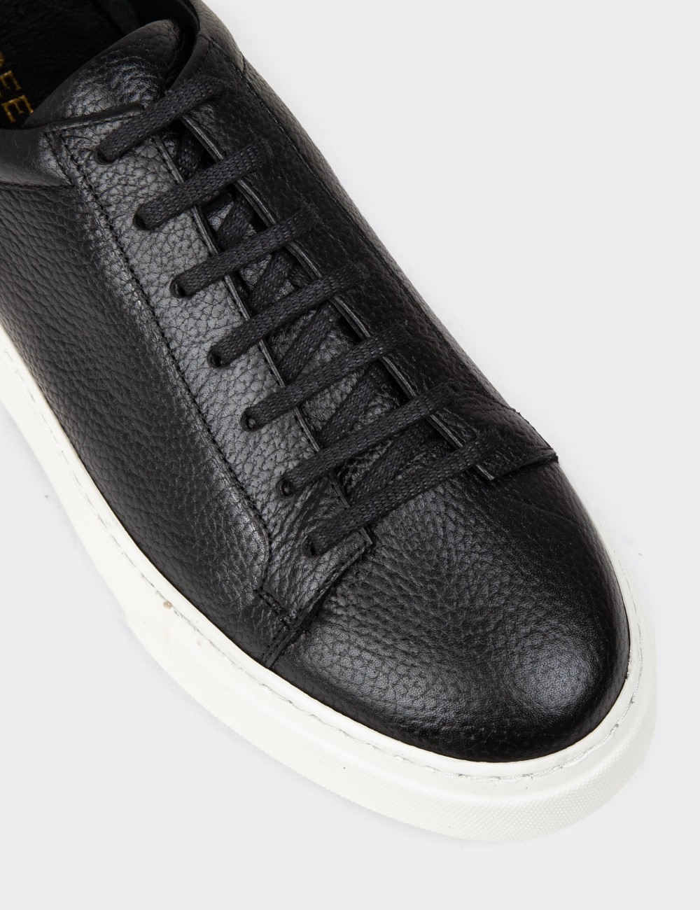 Men's Black Leather Sneakers - M2501MSYHP04
