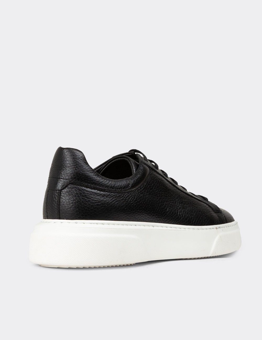 Men's Black Leather Sneakers - M2501MSYHP04