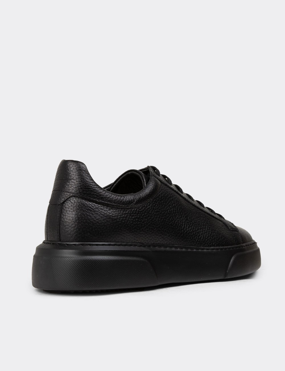 Men's Black Leather Sneakers - M2501MSYHP06