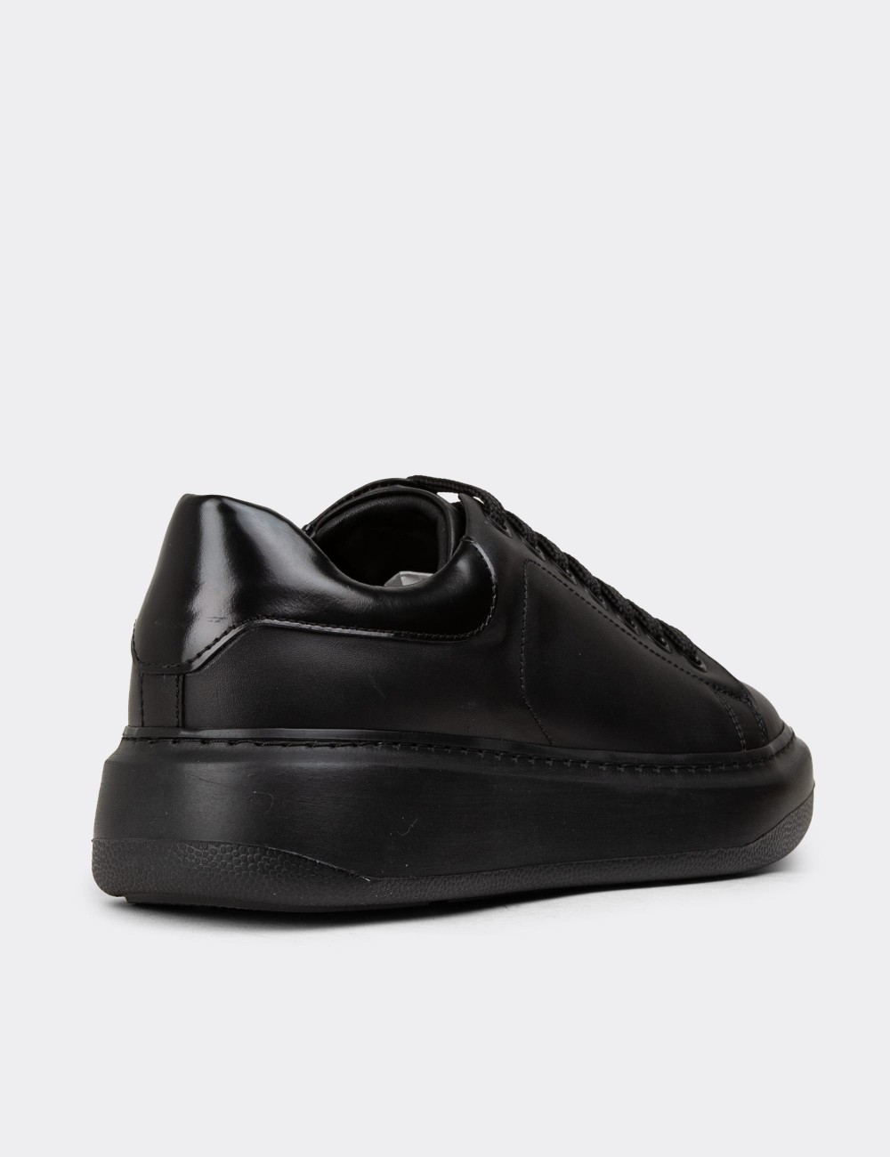 Women's Black Leather Sneakers - 01991ZSYHP03
