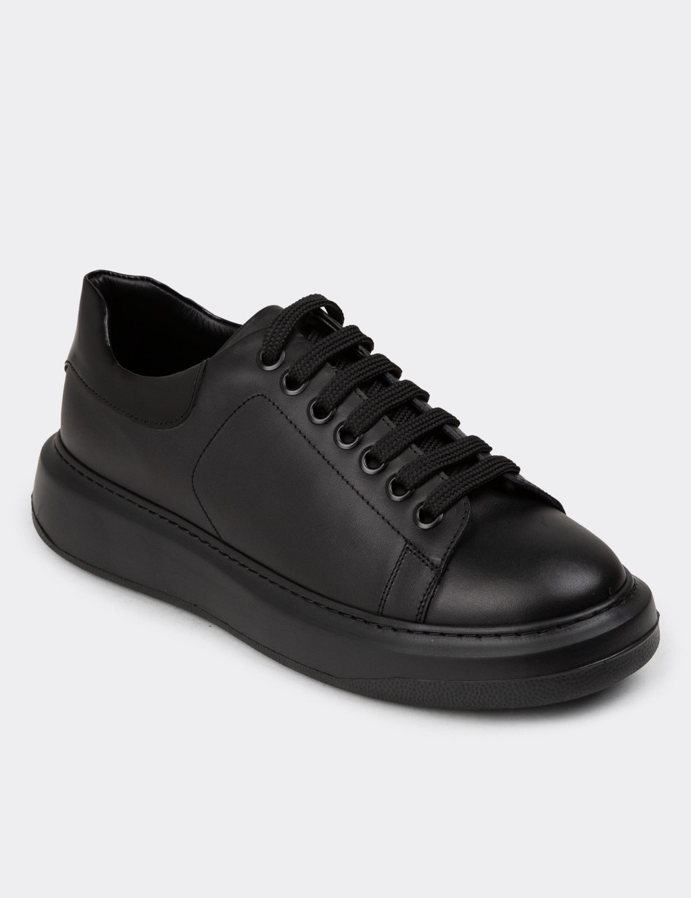 Men's Black Leather Sneakers - 01990MSYHP04