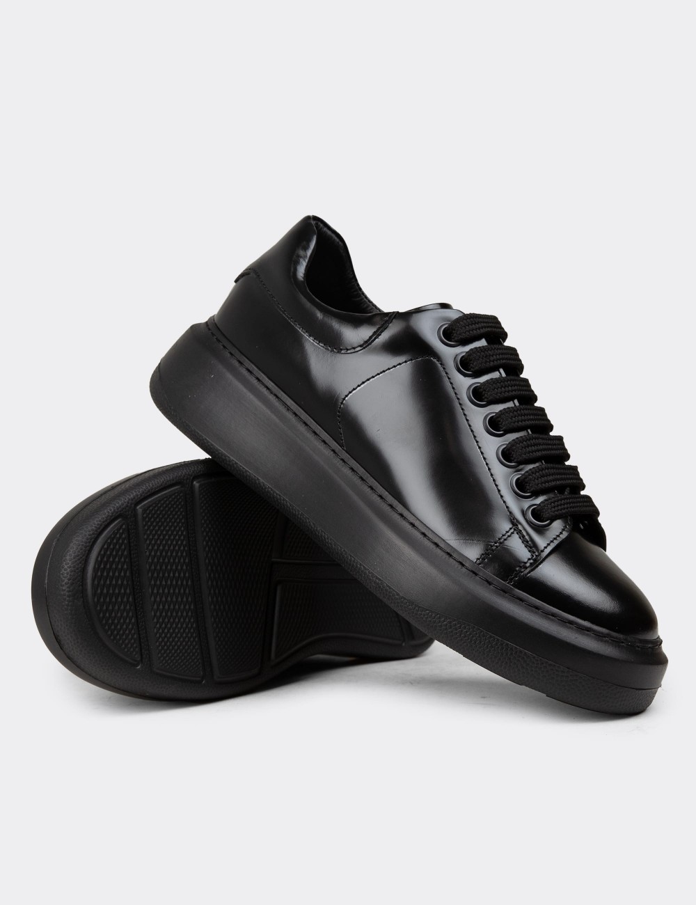 Women's Black Leather Sneakers - 01991ZSYHP05