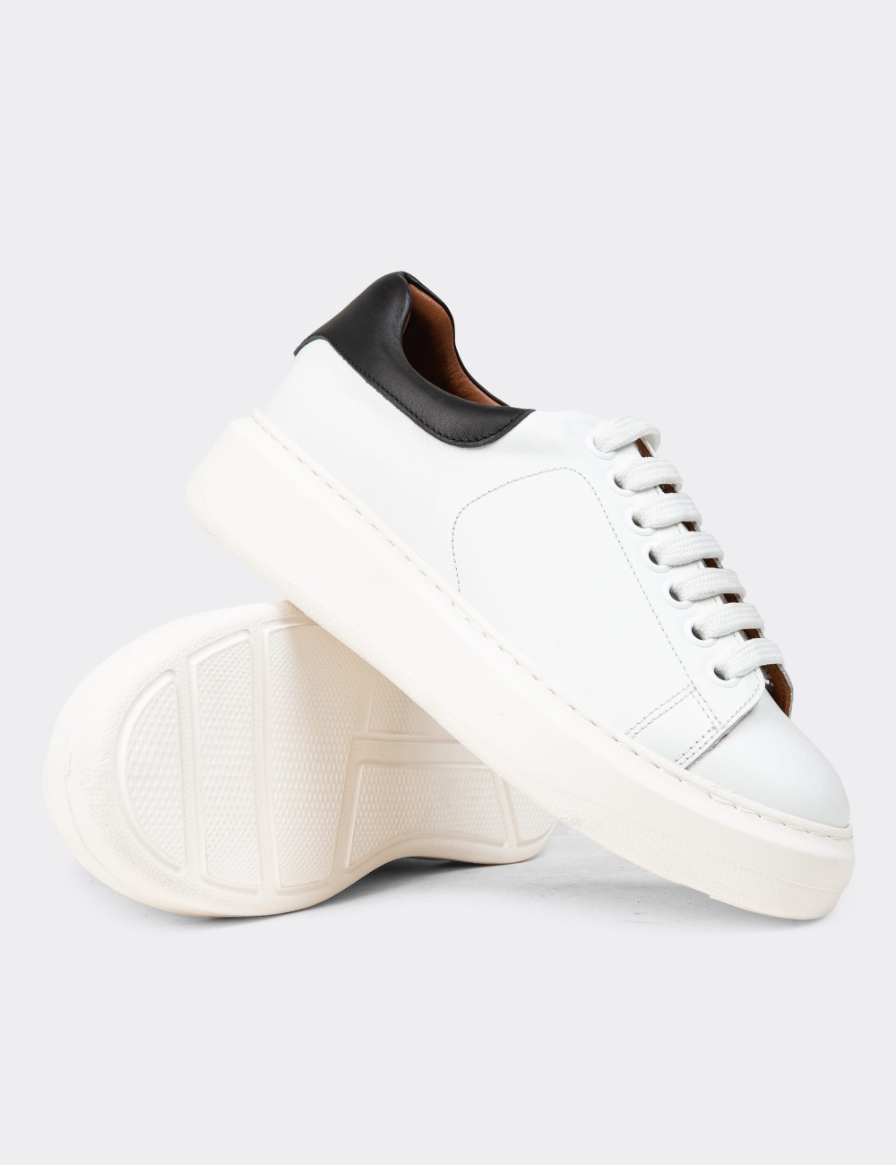 Women’s White Leather Sneakers - 01991ZBYZP01