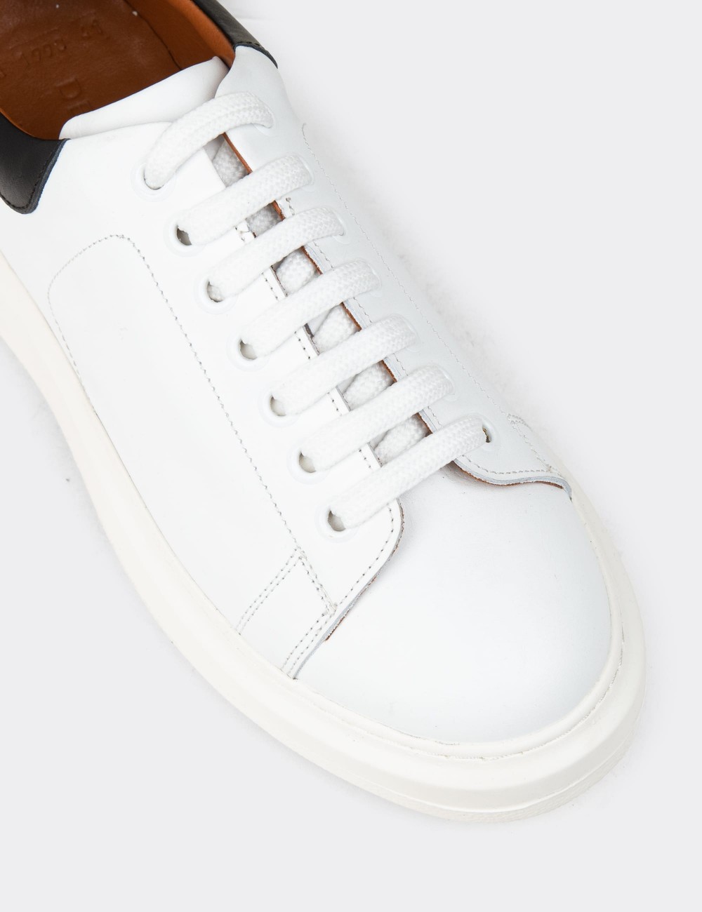 Men's White Leather Sneakers - 01990MBYZP01