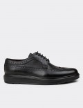 Men's Black Leather Lace-Up Footwear