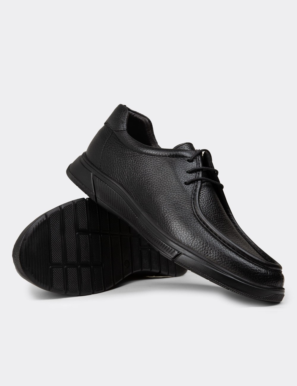 Men's Black Leather Lace-Up Footwear - 02003MSYHE01
