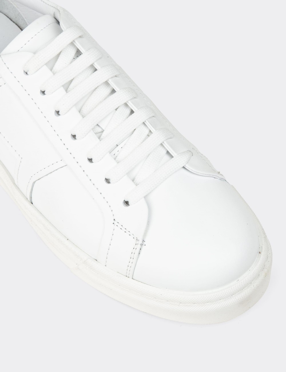 Men's White Leather Sneakers - 02002MBYZC01