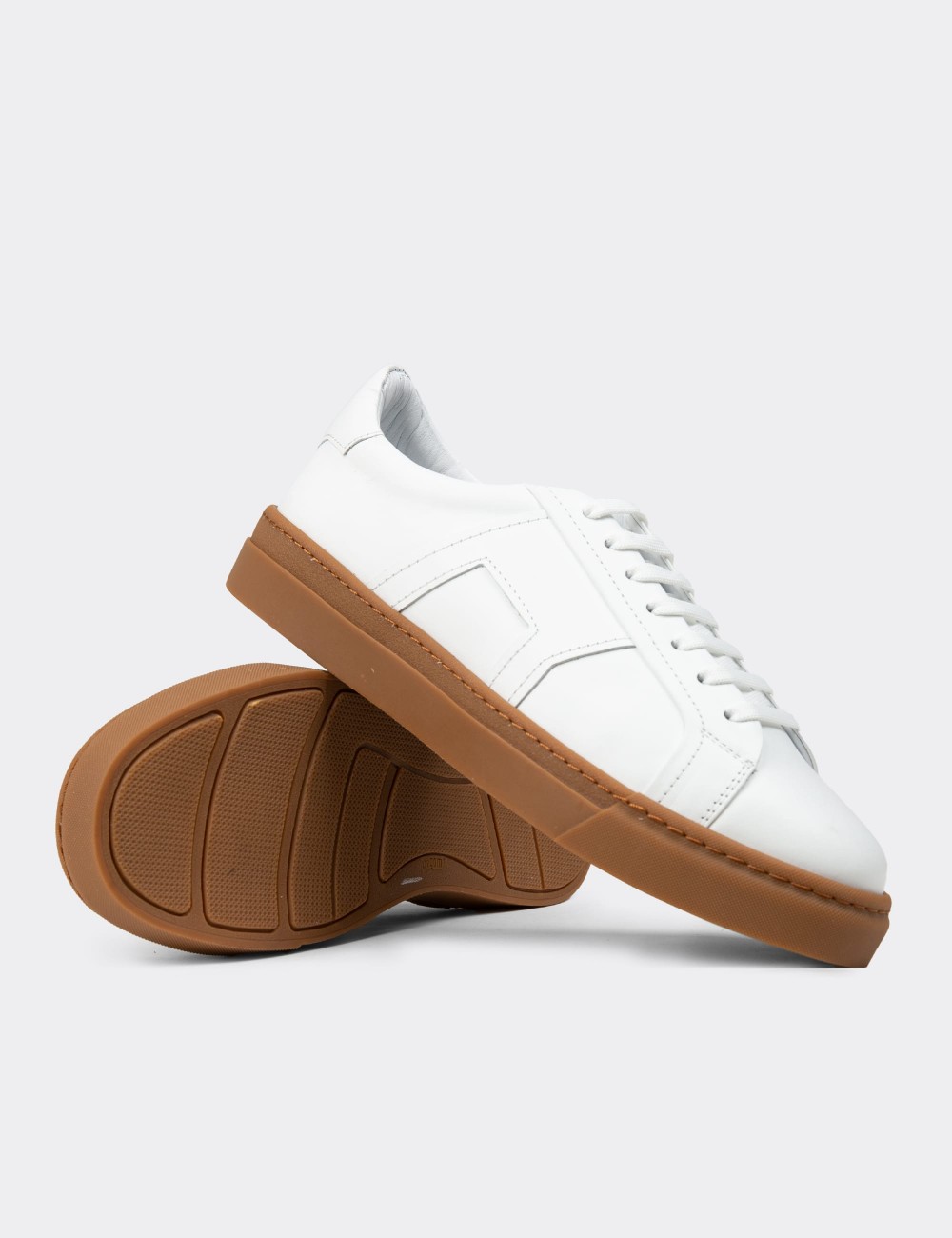 Men's White Leather Sneakers - 02002MBYZC03