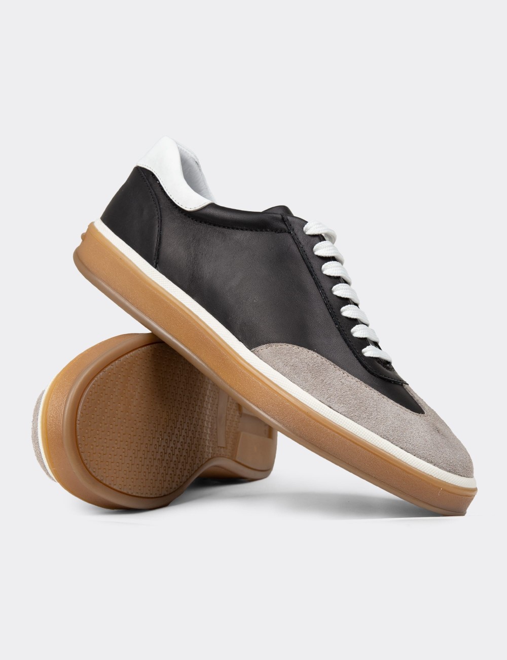 Men's Black Leather Sneakers - 01997MSYHC01