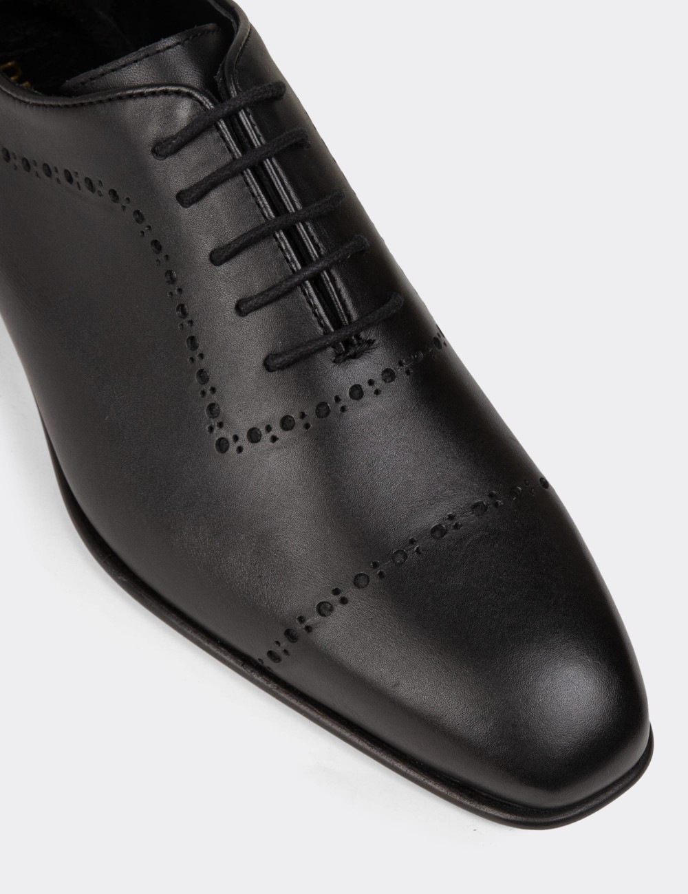 Men's Classic Black Leather Shoes - 00491MSYHK02