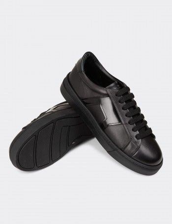 Men's Black Leather Sneakers