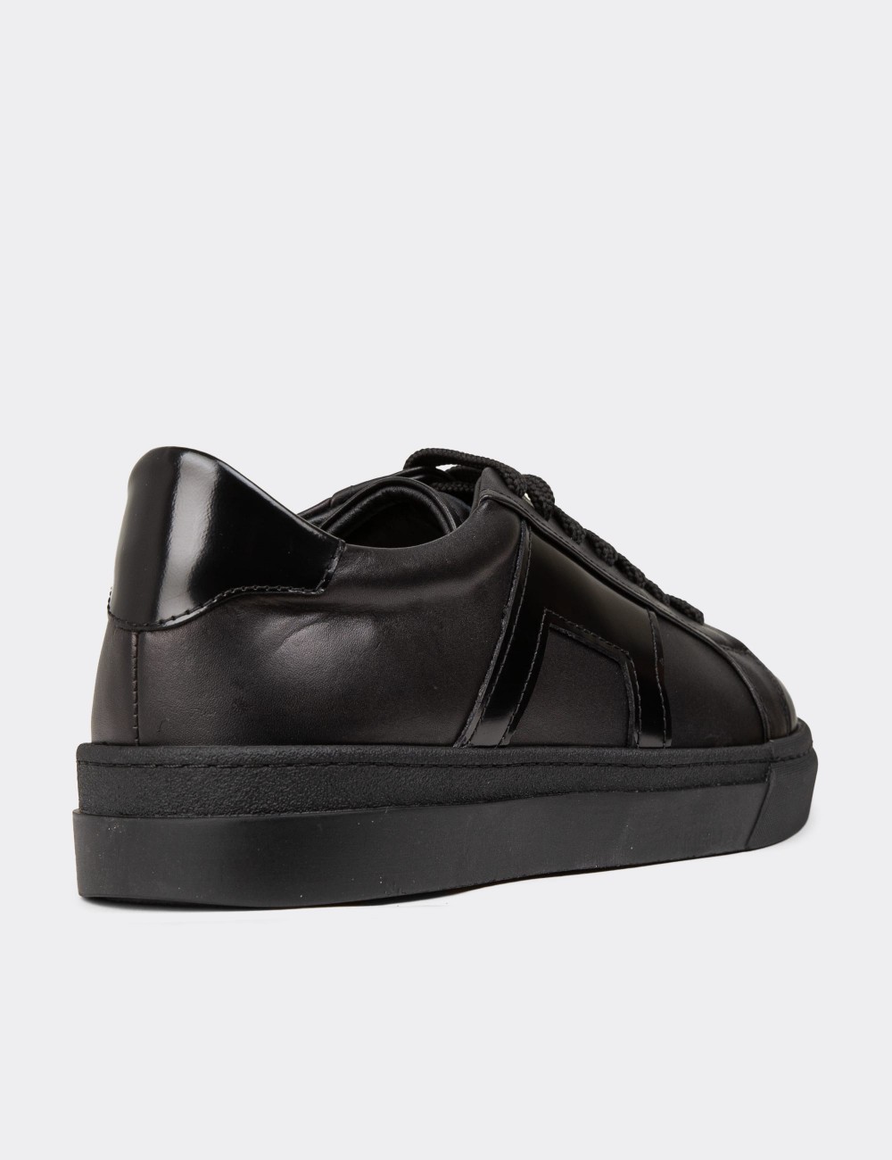 Men's Black Leather Sneakers - 02002MSYHC04