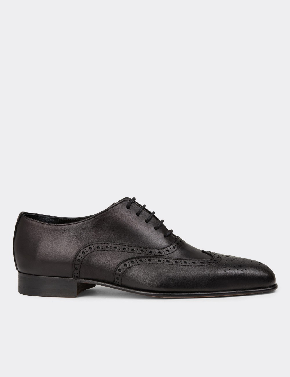 Men's Black Leather Classic Footwear - 01785MSYHK03
