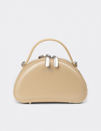 Sandstone Clutch