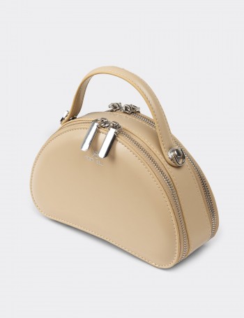 Sandstone Clutch