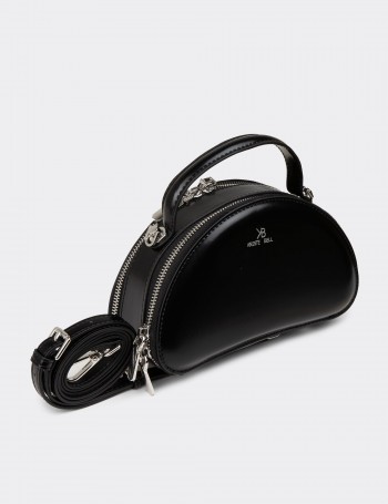 Black Clutch