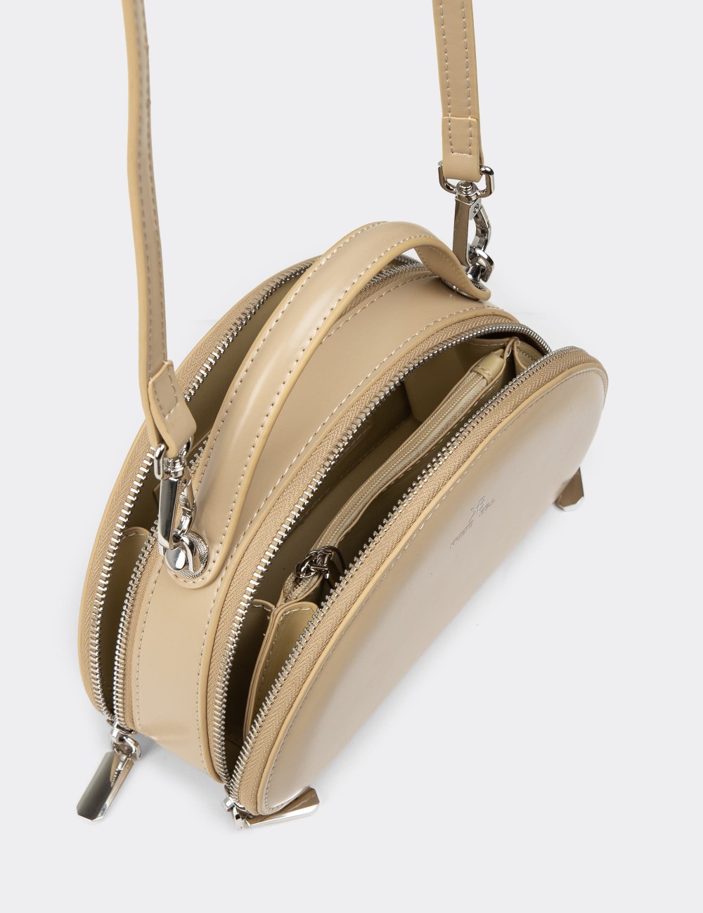 Sandstone Clutch - K26747ZVZNY1