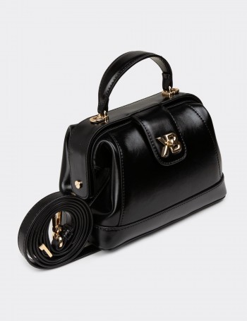 Black Clutch