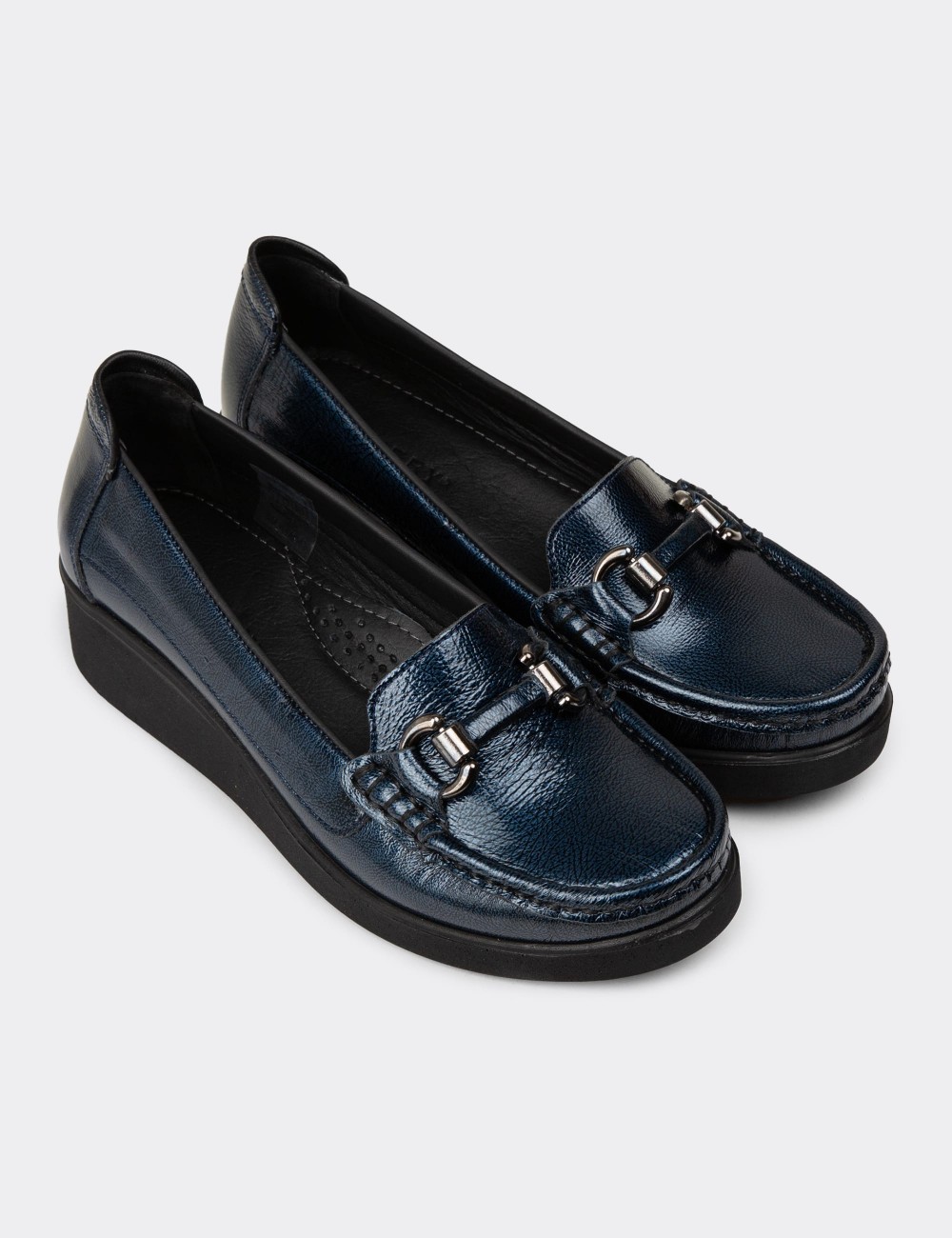 Women's Navy Leather Slip-On Shoe - DL750ZLCVC01
