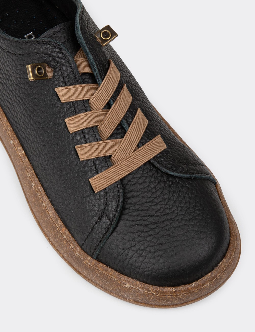 Women's Black Leather Sneakers - SE605ZSYHC01