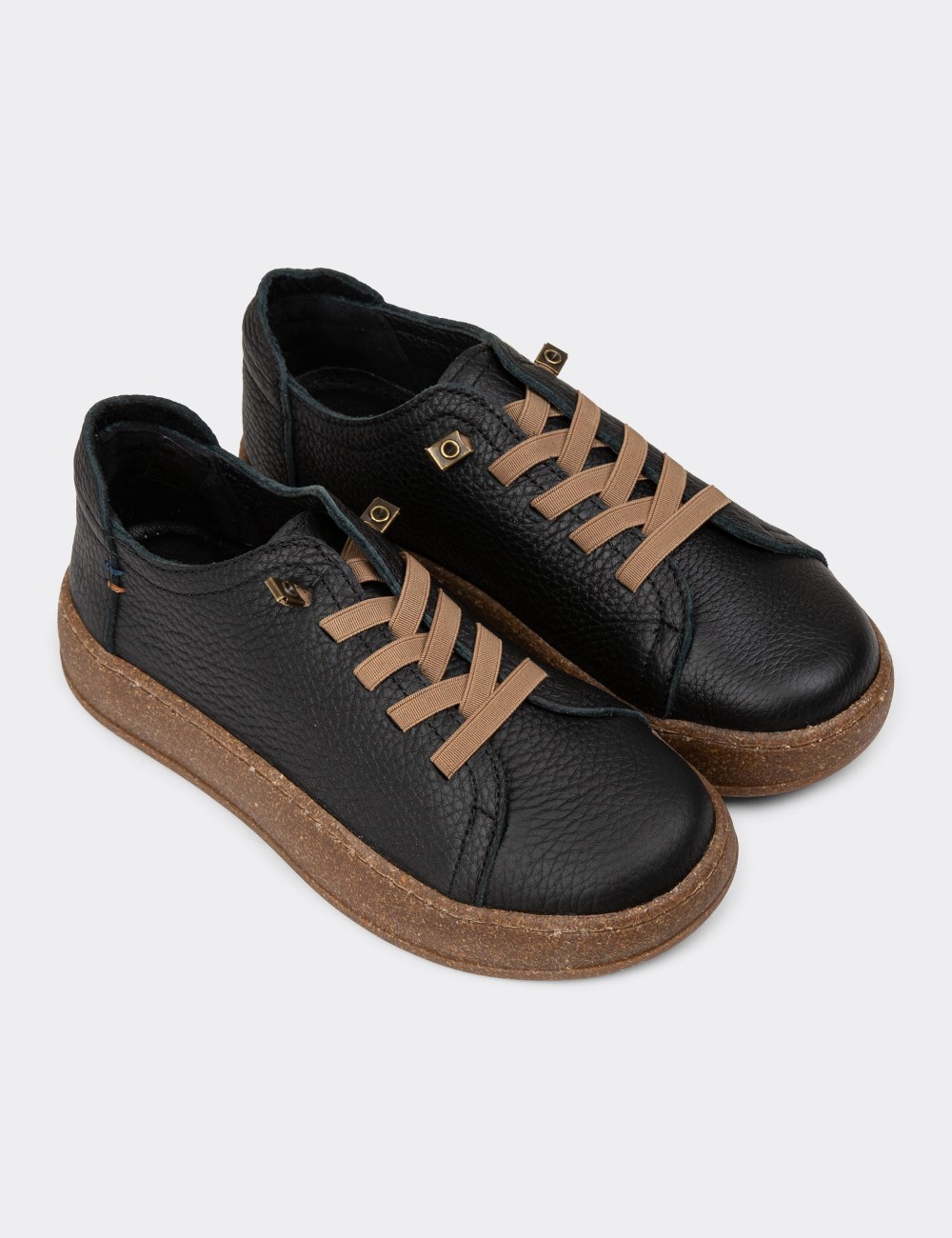 Women's Black Leather Sneakers - SE605ZSYHC01