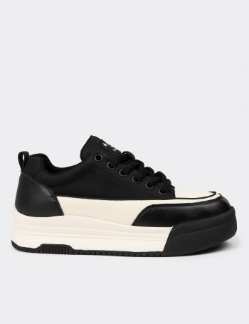 Women's Black Sneakers
